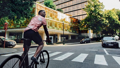 fietser op een urban bike